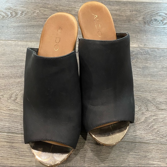 Black chevron wedges - Picture 2 of 3